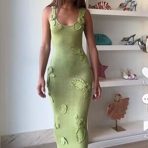 Elegant Green Floral Midi Dress